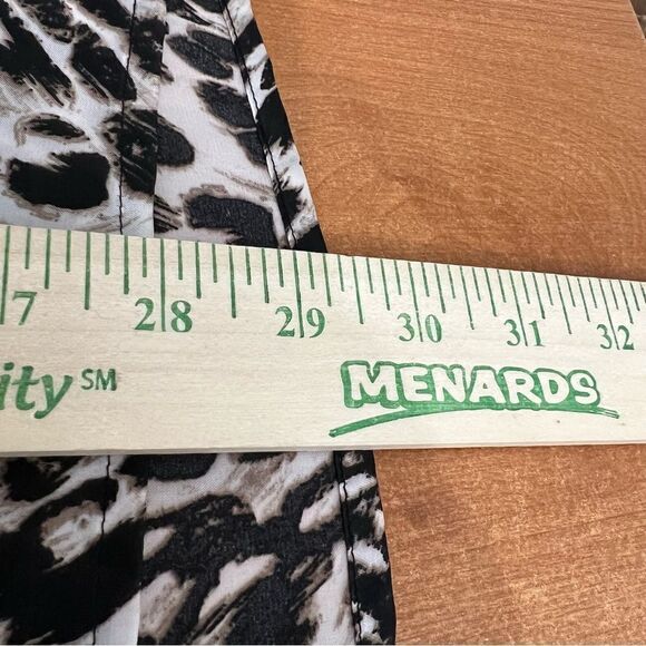 Chicos size one, medium, 3/4 sleeve abstract, animal, print pattern top - Picture 5 of 7